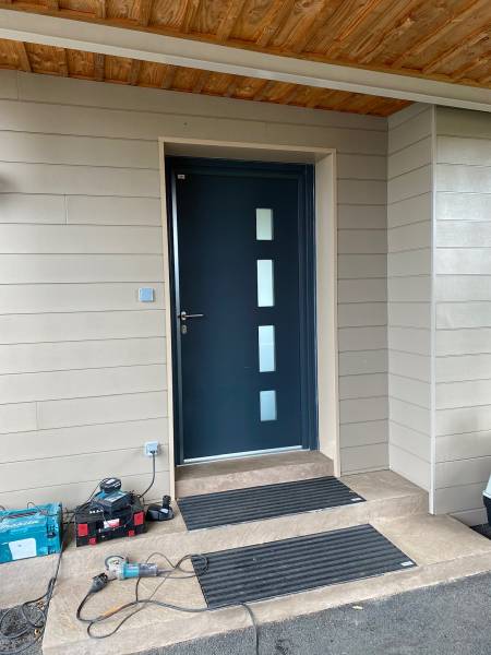 Habillage de tableaux de porte a Quinsac