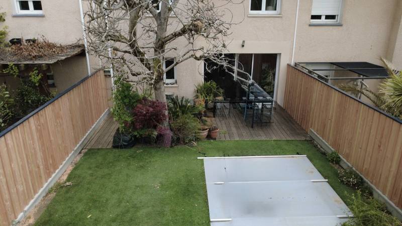 Réalisation d'une clôture volige et couvre joint Douglas sur la commune Villenave-d'Ornon