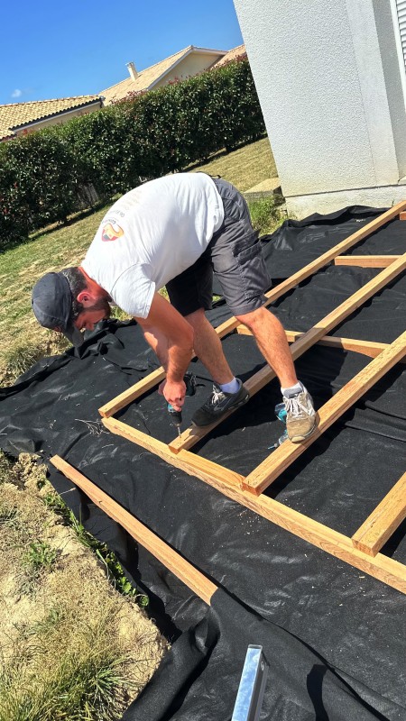 création d une bois exotique itauba sur la commune de saint Pierre de mons proche de Langon
