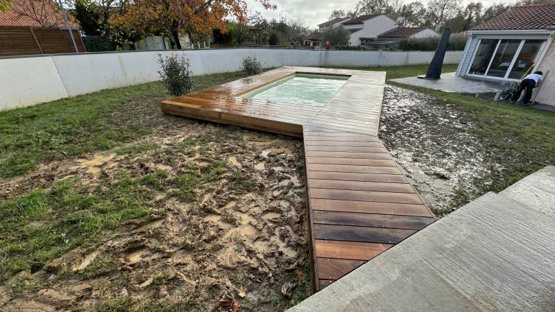 TERRASSE BOIS AUTOUR DE PISCINE