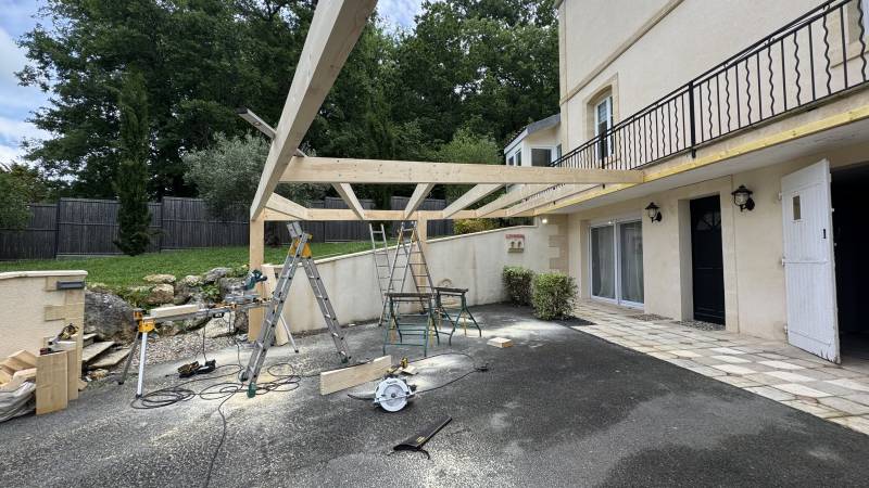 spécialiste de la conception d'abri en ossature bois du coté de Croignon 33