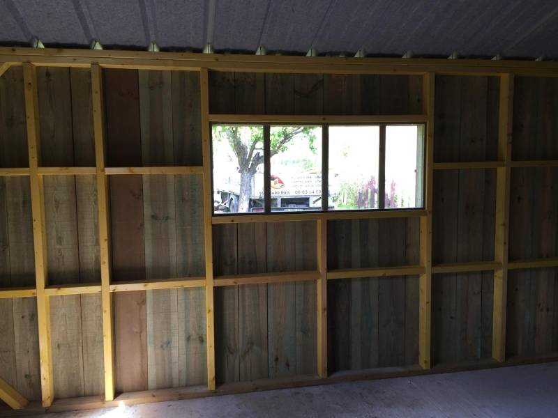 Fenêtre abris de jardin