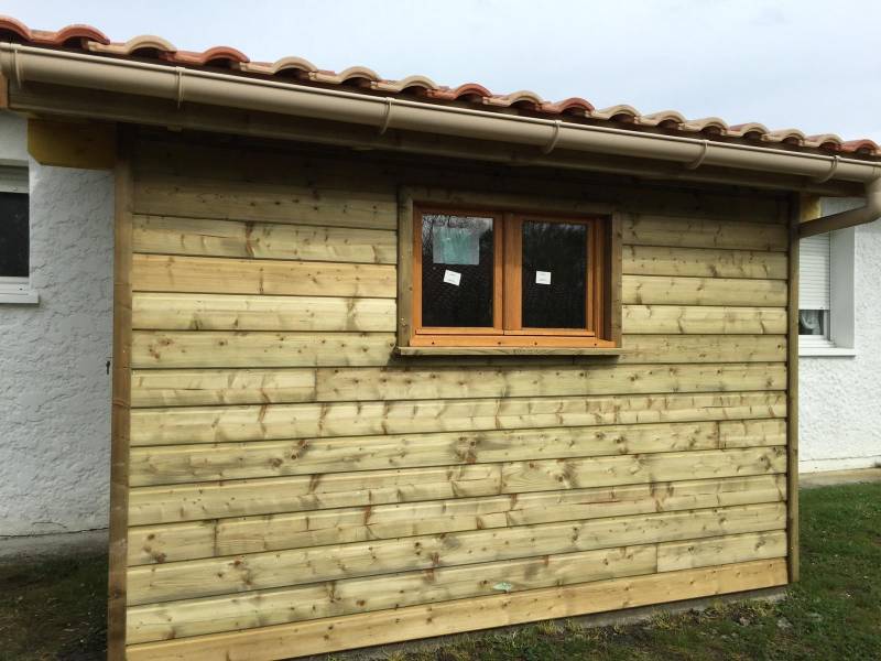 Création d'un abri de jardin mono pente tuile adossé à Cestas