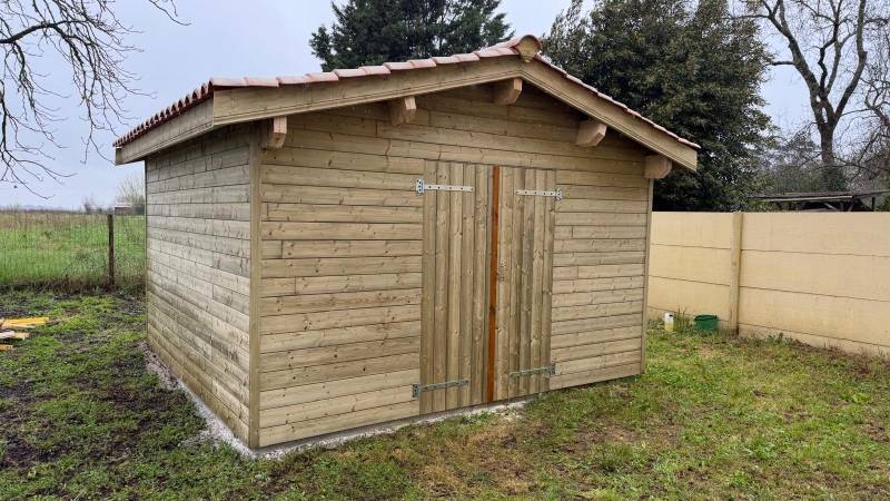 Realisation d'un abri de jardin 2 pentes en tuiles sur la commune de Salignac