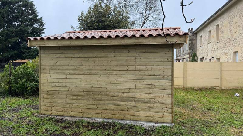 Realisation d'un abri de jardin 2 pentes en tuiles sur la commune de Salignac