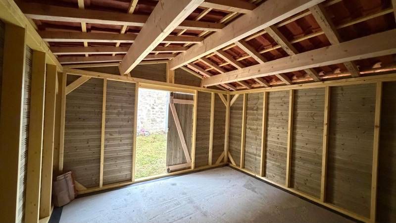 Realisation d'un abri de jardin 2 pentes en tuiles sur la commune de Salignac