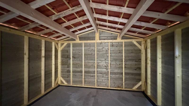 Realisation d'un abri de jardin 2 pentes en tuiles sur la commune de Salignac