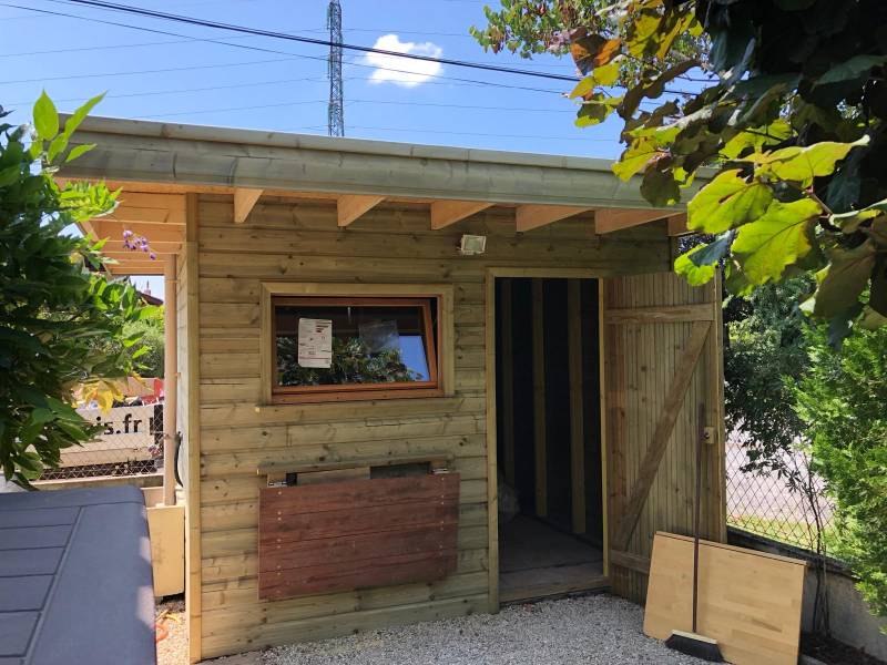 Realisation d'un abri de jardin sur la commune de Pessac