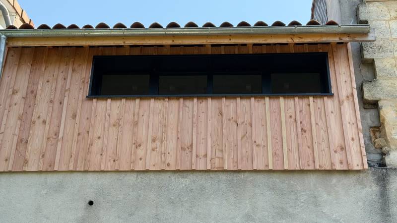 Réalisation d'un bardage bois Douglas dans la commune de Bordeaux (33)