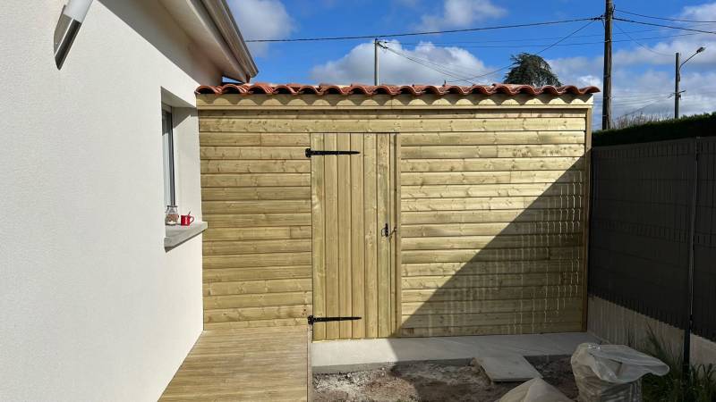 Création d'un abri de jardin mono pente en tuiles à Villenave d'Ornon