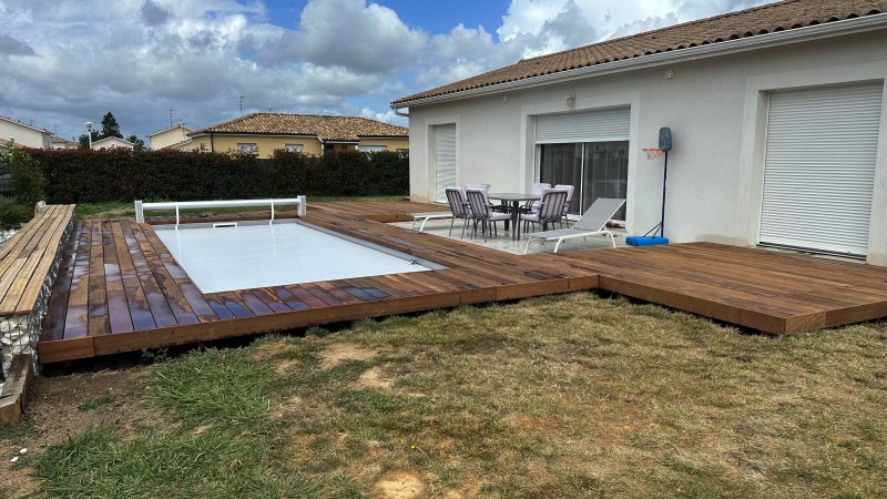 création d une bois exotique itauba sur la commune de saint Pierre de mons proche de Langon